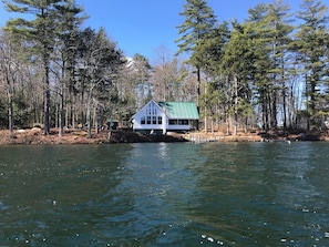 Exterior - Luxury Log home steps from private beach in Meredith on Lake Winnipesaukee. (Meredith)
