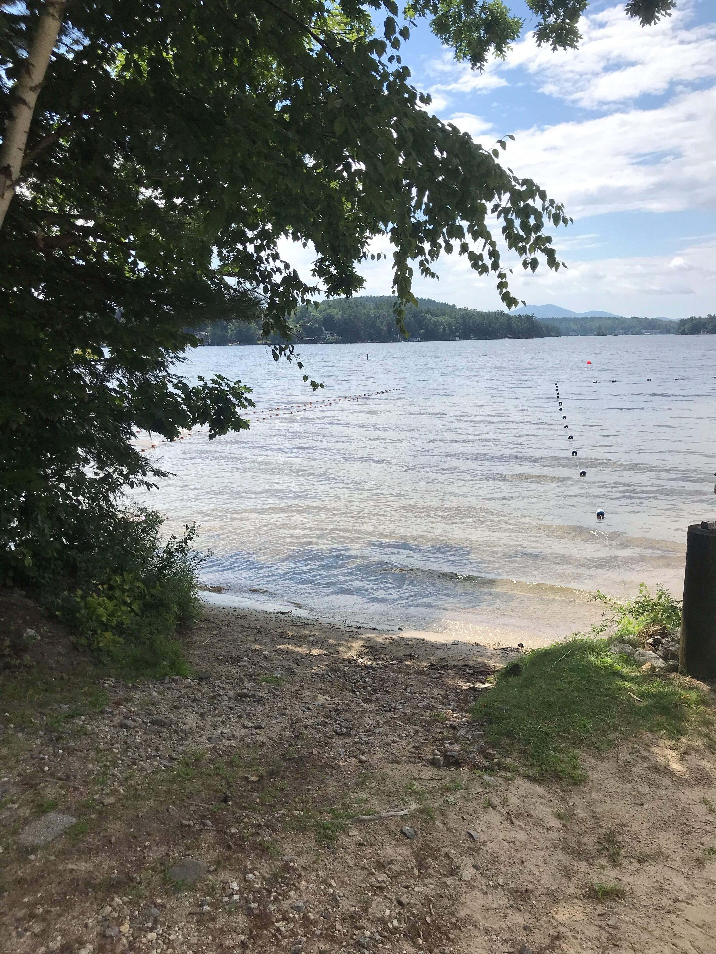 Plage, chaises longues, serviettes de plage