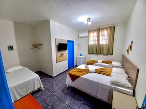 Economy Quadruple Room | Free WiFi, bed sheets