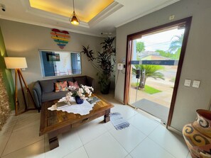 Lobby sitting area - Cambará Suites (Bonito)