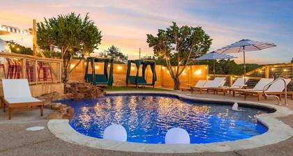 Tiny Home, Pool, Dripping Springs