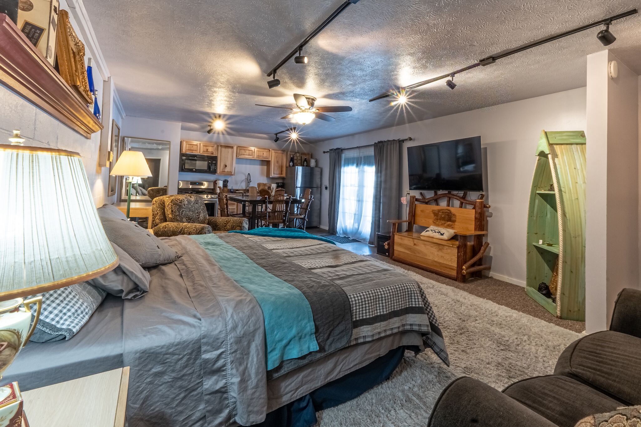 Strygejern/strygebræt, Wi-Fi, sengetøj