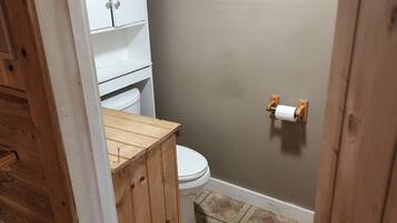 Duschwanne, Toilettenpapier