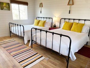 1 habitación y ropa de cama 