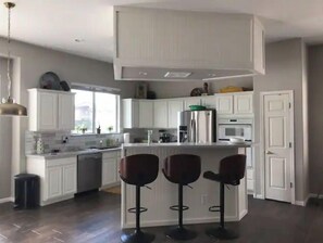 Microwave, oven, stovetop, dishwasher