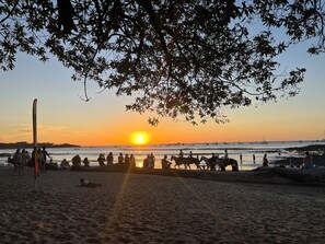 Beach - Large Central Condo walk to Beach and Restaurants (Tamarindo)