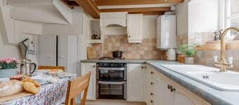 Cricket Cottage -  cosy Purbeck stone cottage for couples
