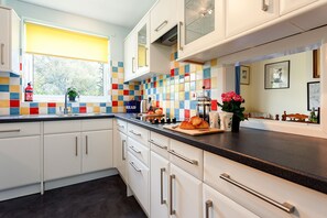 Fridge, microwave, oven, dishwasher - Coastguard Cottage - 4 bedroom family accommodation (Worth Matravers)