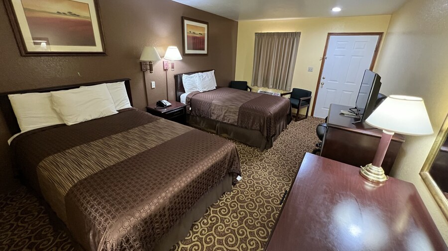 Southern Nights Motel