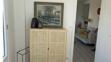 2 slaapkamers, een strijkplank/strijkijzer