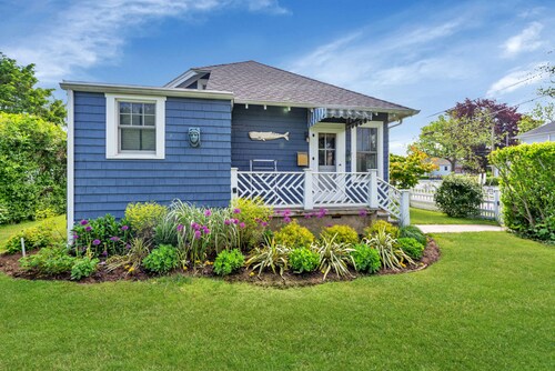 Craftsman Cottage in Greenport Village