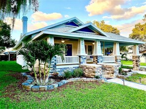 Exterior - Main House + Detached Studio | Near Shops & DTWN (Lakeland)