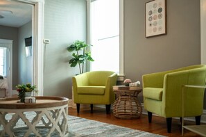 Interior - One Bedroom South City Retreat by StayLage (St. Louis)