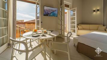 Comfort Apartment | Dining room