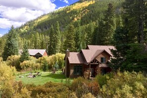 Exterior - Alpine Escape w/ Mtn Views in Blue River! (Dillon)