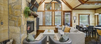 Dog-Friendly Forest Cabin | Hot Tub • Arcade • Playset • Fire Pit