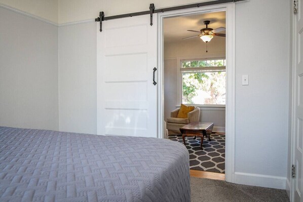 2 bedrooms, desk, iron/ironing board, travel crib