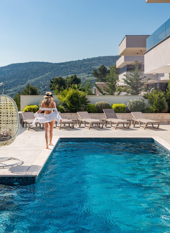 Outdoor pool, a heated pool