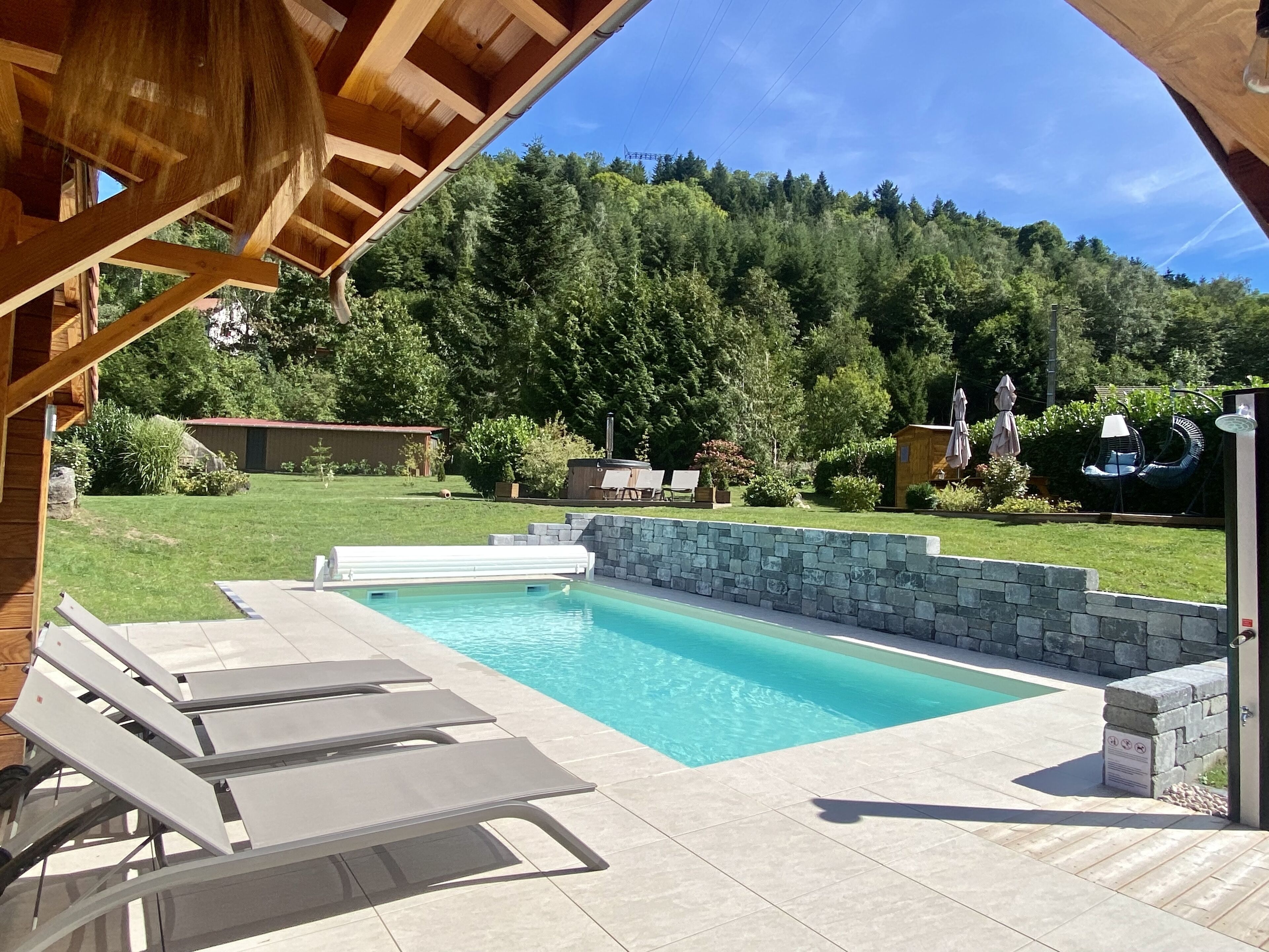 Piscine extérieure, piscine chauffée