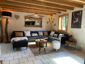 TV - Chalet Pour 11 Personnes Hautes Vosges (Plainfaing)