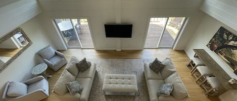 Smart TV, video games