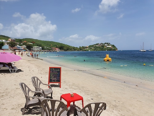 Studio 5 mins walk to Anse Mitan beach