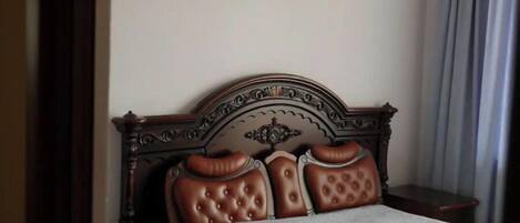 8 Schlafzimmer, WLAN