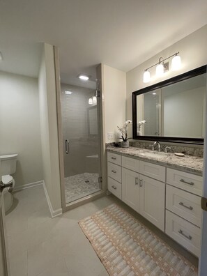 Towels, toilet paper - Your Pinehurst Vacation Spot! (Pinehurst)