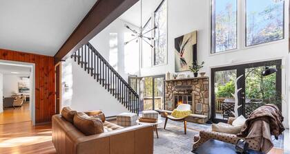 Secluded Pocono Retreat: Game Room, Barrel Sauna, Firepit, Large Dining Table