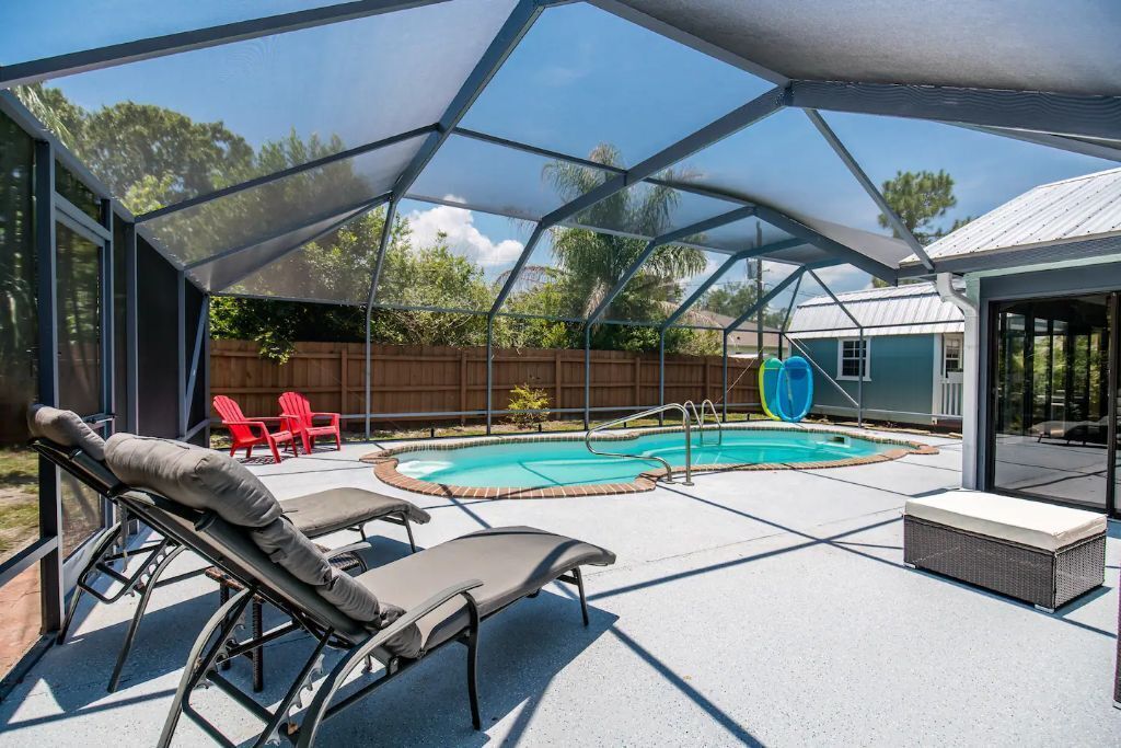 Cute Pool Home located 1 mile from river and 15 minutes to the Beach