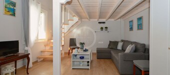 A cozy cute apartment in Mandrakia Ermioni next to the sea