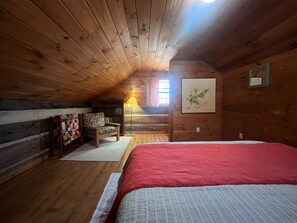 2 dormitorios, tabla de planchar con plancha, cuna de viaje