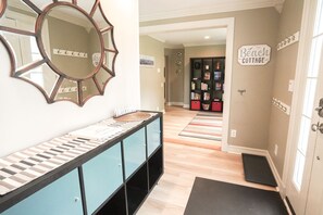 Interior - Barrington Beach 5 min Walk・Work・Relax・Play (Barrington)