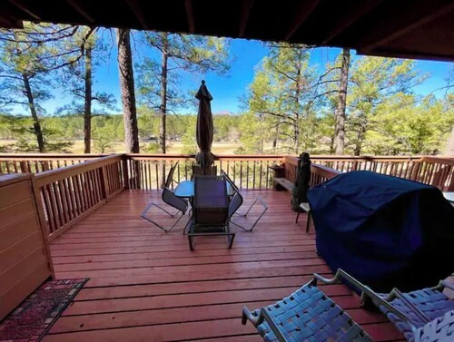Buena Vista! 2 bed/2.5 bath. View of Sierra Blanca
