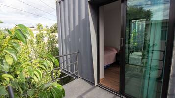 Habitación de diseñador-1 cama matrimonial o 2 individuales | Terraza o patio