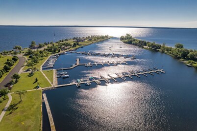 Little Bay De Noc Inn ~ Downtown Escanaba