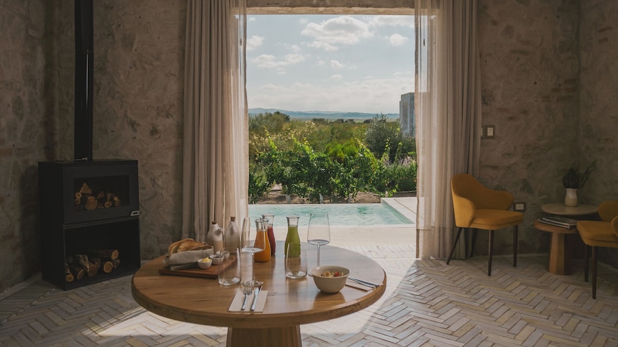 Chozos Resort