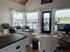 Smart TV, fireplace - AMAZING LAKE VIEWS  DOUBLE DECK WITH HOT TUB AND 2 PORCH SWINGS (Cookson)