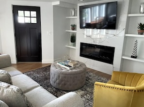 TV connectée, cheminée, Netflix, Hulu