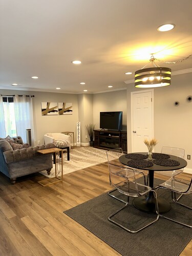 Romantic Two Bedroom Condo