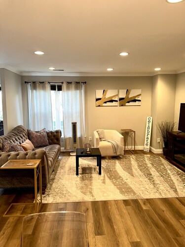 Romantic Two Bedroom Condo