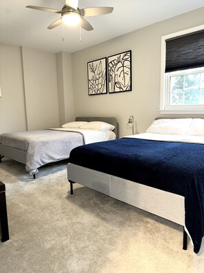 2 chambres, fer et planche à repasser, Wi-Fi gratuit, draps fournis