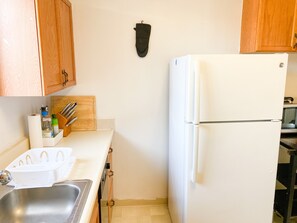 Private kitchen - Cozy 3BDR Home With King Size Bed - SFO/OAK/SJ (Union City)