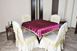 Dining - Qing Shui Wan Business Club (Rongcheng)