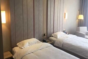 Room - Jinse Fashion Hotel (Alxa Left Banner)
