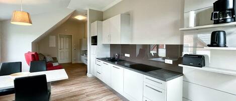Fridge, microwave, dishwasher, coffee/tea maker