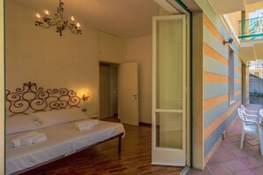 3 bedrooms, iron/ironing board