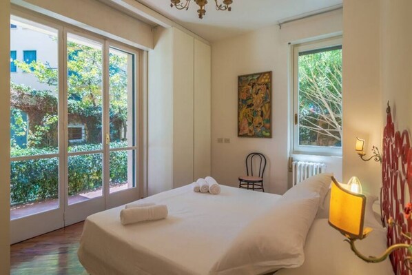 3 bedrooms, iron/ironing board