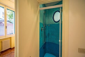 Badekar, bidet