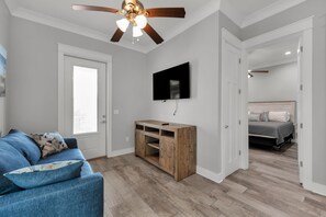 4 habitaciones, tabla de planchar con plancha y wifi gratis 